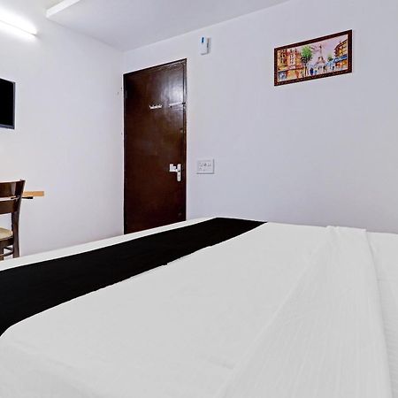 Hotel O Vasundhra Grand Ghaziabad Bagian luar foto